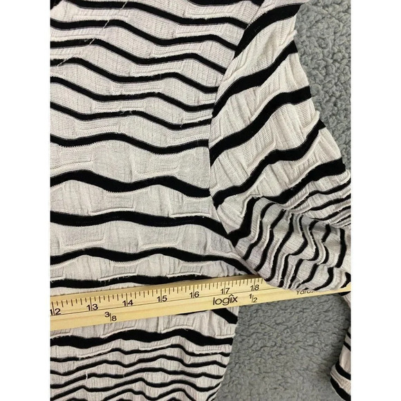 Tianello by steve barraza womens medium blouse black white striped textured knit - Picture 6 of 6